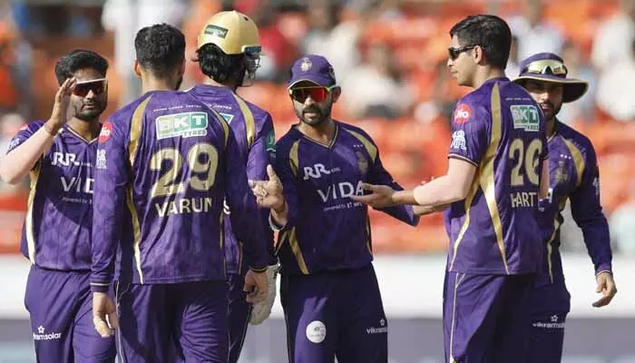 వరుసగా మూడు విజయాలు... మళ్లీ రేసులోకి వచ్చిన KKR వరుసగా మూడు విజయాలు... మళ్లీ రేసులోకి వచ్చిన KKR