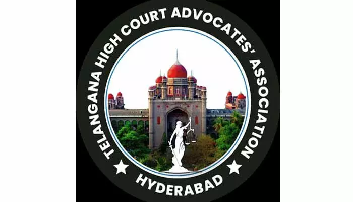 న్యాయ వాదులందరికీ ఆరోగ్య బీమా కల్పించాలి: అడ్వకేట్స్ అసోసియేషన్ న్యాయ వాదులందరికీ ఆరోగ్య బీమా కల్పించాలి: అడ్వకేట్స్ అసోసియేషన్