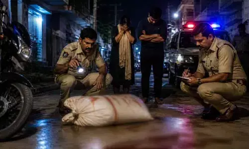 భాగ్యనగరంలో దారుణం.. మటన్ కొట్టే కత్తితో ప్రియుడి హత్య.. మూటగట్టి తరలిస్తుండగా..