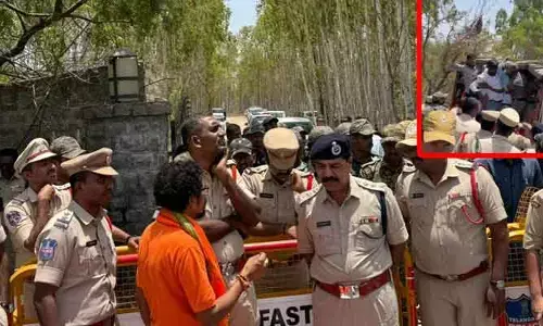 హిడెన్ క్యాజిల్ రిసార్ట్ వద్ద ఉద్రిక్తత.. బీజేపీ శ్రేణుల ఆందోళన