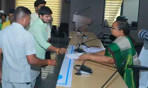 గుర్తింపు లేని విద్యాసంస్థలపై చర్యలు తీసుకోవాలి..