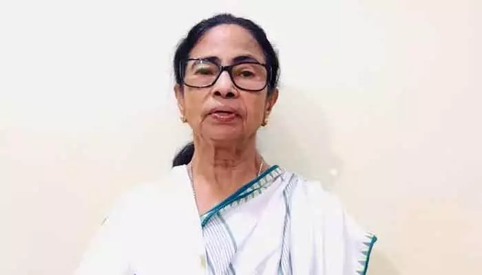 ‘అన్నీ తప్పుడు లెక్కలే’: ఎన్నికల ఫలితాలపై మమతా బెనర్జీ సంచలన ఆరోపణలు ‘అన్నీ తప్పుడు లెక్కలే’: ఎన్నికల ఫలితాలపై మమతా బెనర్జీ సంచలన ఆరోపణలు