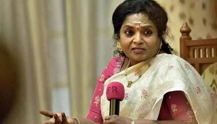 ప్రజాతీర్పులో ఏడోసారి కూడా పరాభవం.. తమిళిసై రాజకీయ భవిష్యత్తుపై సందిగ్ధం! ప్రజాతీర్పులో ఏడోసారి కూడా పరాభవం.. తమిళిసై రాజకీయ భవిష్యత్తుపై సందిగ్ధం!