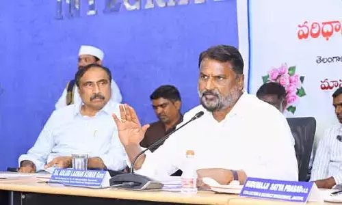 ధాన్యం కొనుగోలు వేగవంతం చేయాలి : మంత్రి అడ్లూరి లక్ష్మణ్ కుమార్