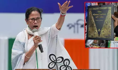 రాజీనామాకు మమత ససేమీరా..  మరి రాజ్యాంగం ఏం చెబుతోంది?