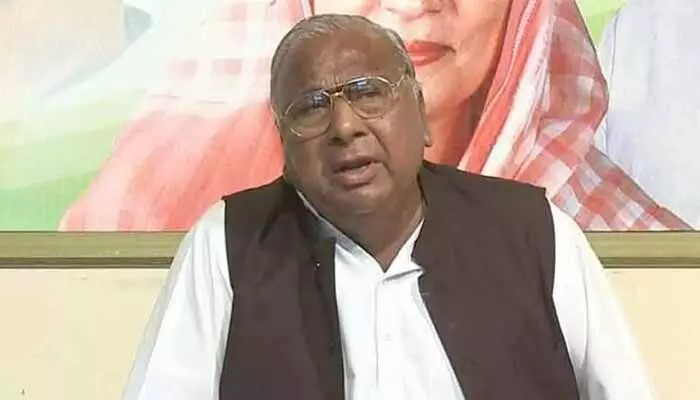 వీహెచ్ సంచలన నిర్ణయం.. ఈ నెల 9 నుంచి ఆమరణ నిరాహార దీక్ష వీహెచ్ సంచలన నిర్ణయం.. ఈ నెల 9 నుంచి ఆమరణ నిరాహార దీక్ష