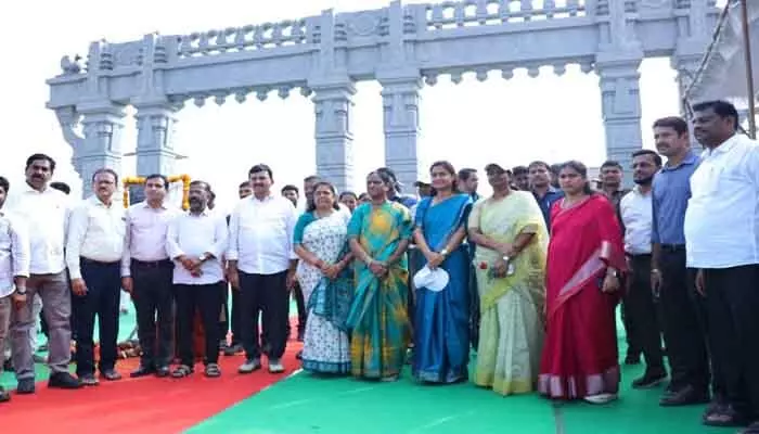 స్మార్ట్ సిటీ రూ.84.20 కోట్లతో భద్రకాళి ట్యాంక్ బండ్ స్మార్ట్ సిటీ రూ.84.20 కోట్లతో భద్రకాళి ట్యాంక్ బండ్