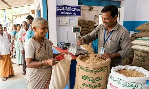 TG Govt.: రేషన్ కార్డుదారులకు తీపికబురు.. ఇకపై షాపుల్లో జొన్నల పంపిణీ!