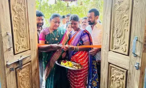 పార్టీలకు అతీతంగా అభివృద్ధి ఫలాలు