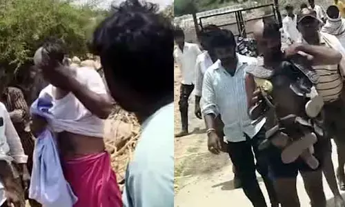 మహిళపై అసభ్య ప్రవర్తన.. కామాంధుడికి అరగండు.. చెప్పుల దండ
