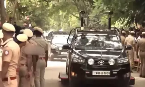 తమిళనాట పూటకో ట్విస్ట్.. మళ్లీ విజయ్‌‌కి మద్దతుగా అన్నాడీఎంకే మెజార్టీ ఎమ్మెల్యేల సమావేశం