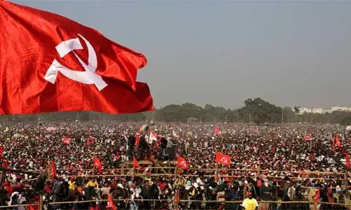 ఎర్ర జెండా ఇక చరిత్రేనా?