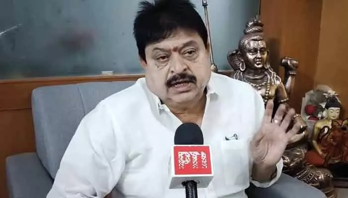 మమతా బెనర్జీ రాజ్యాంగాన్ని ధిక్కరిస్తున్నారు: రామచందర్ రావు మమతా బెనర్జీ రాజ్యాంగాన్ని ధిక్కరిస్తున్నారు: రామచందర్ రావు
