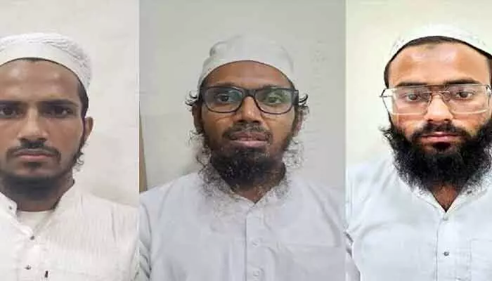 హైదరాబాద్లో బయో-టెర్రర్ కుట్ర.. డాక్టర్తో సహా ముగ్గురిపై ఎన్ఐఏ చార్జ్షీట్! హైదరాబాద్లో బయో-టెర్రర్ కుట్ర.. డాక్టర్తో సహా ముగ్గురిపై ఎన్ఐఏ చార్జ్షీట్!