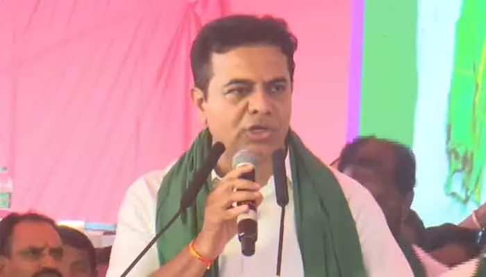 చెడ్డిగ్యాంగ్ కంటే కాంగ్రెస్ గ్యాంగ్ డేంజర్.. మాజీ మంత్రి కేటీఆర్ ఘాటు వ్యాఖ్యలు చెడ్డిగ్యాంగ్ కంటే కాంగ్రెస్ గ్యాంగ్ డేంజర్.. మాజీ మంత్రి కేటీఆర్ ఘాటు వ్యాఖ్యలు