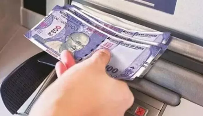 Cash: క్యాష్ ఈజ్ కింగ్ Cash: క్యాష్ ఈజ్ కింగ్