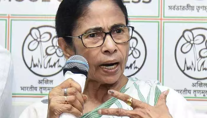 రాష్ట్రపతి పాలన విధించుకోండి.. మమతా బెనర్జీ మరో సంచలనం రాష్ట్రపతి పాలన విధించుకోండి.. మమతా బెనర్జీ మరో సంచలనం