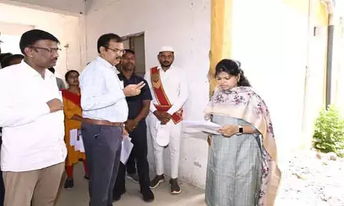 పెండింగ్ ప‌నుల‌ను పూర్తి చేయాలి