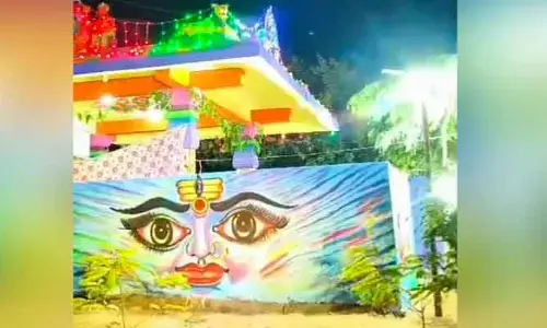 దుర్గమ్మ గుడి వద్ద దళితులకు అవమానం