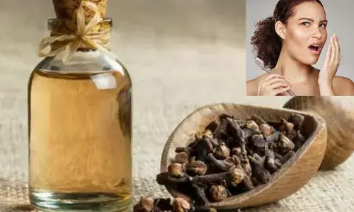 చిగుళ్ల నొప్పితో బాధపడుతన్నారా? లవంగం నూనెతో క్షణాల్లో పరార్ !