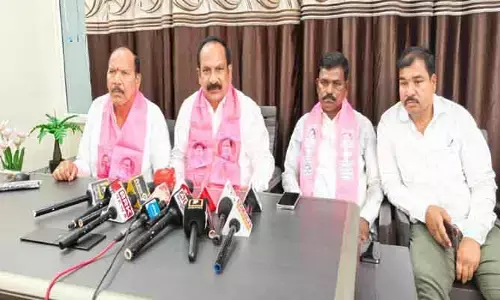 రైతు సంగ్రామ సభతో కాంగ్రెస్ లో వణుకు పుట్టింది : ఎమ్మెల్సీ రవీందర్ రావు