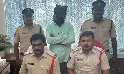 భార్య బంగారం చోరీ.. భర్త అరెస్ట్
