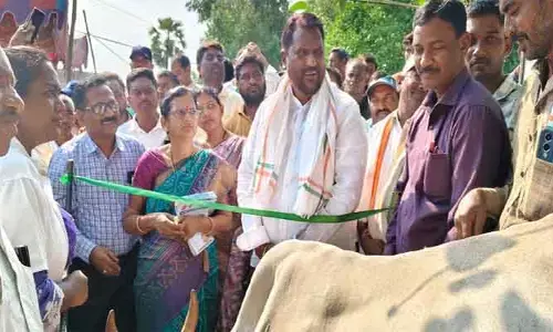 రైతు వెన్నంటే ప్రభుత్వం :  సంక్షేమ శాఖ మంత్రి లక్ష్మణ్ కుమార్