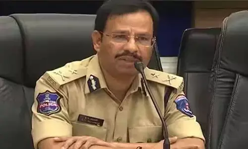 నేపాలీ పనిమనుషులతో జర జాగ్రత్త : సీపీ సజ్జనార్ హెచ్చరిక