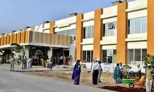 ఏపీ సచివాలయం వద్ద డ్రోన్ కలకలం: భద్రతా బలగాల హై అలర్ట్