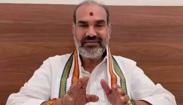 తెలంగాణకు ఏం ఒరగబెట్టారని బీజేపీని గెలిపిస్తారు: ఆది శ్రీనివాస్ తెలంగాణకు ఏం ఒరగబెట్టారని బీజేపీని గెలిపిస్తారు: ఆది శ్రీనివాస్