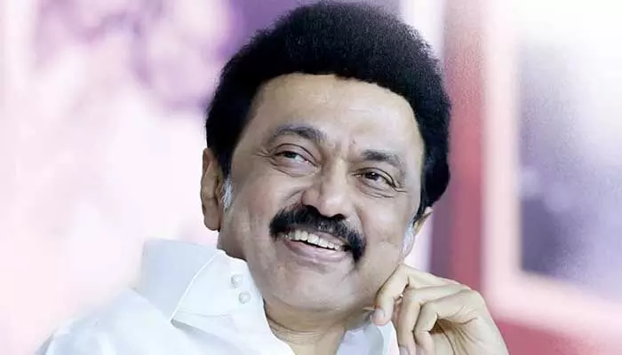 ఇలా కదా.. లీడర్స్ ఉండాల్సింది: రాజకీయాల్లో స్టాలిన్ మార్క్ హుందాతనం ఇలా కదా.. లీడర్స్ ఉండాల్సింది: రాజకీయాల్లో స్టాలిన్ మార్క్ హుందాతనం
