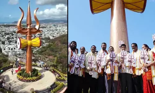 విశాఖ కైలాసగిరిపై సరికొత్త అట్రాక్షన్.. 65 అడుగుల భారీ ‘త్రిశూలం’ ఏర్పాటు