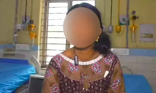 జడ్పీటీసీ లైంగిక వేధింపులు : అవుట్ సోర్స్ ఉద్యోగి ఆత్మహత్యాయత్నం