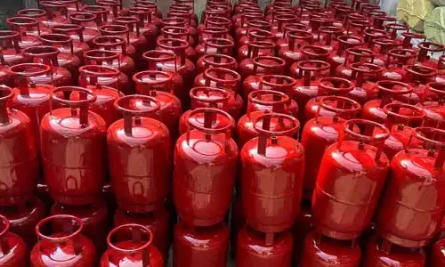 యుద్ధం ఎక్కడో సెగ ఇక్కడ