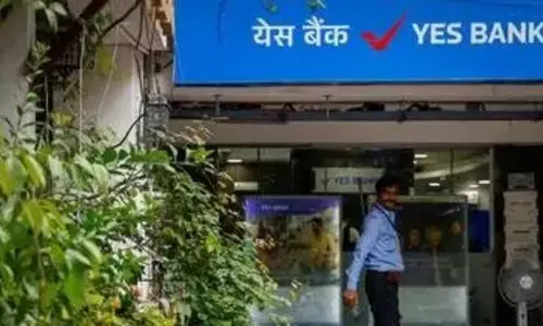 Yes Bank: యెస్ బ్యాంకుపై ఆర్‌బీఐ భారీ జరిమానా