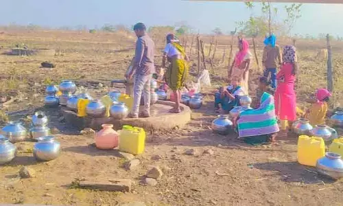 తాగునీటి కోసం తల్లడిల్లుతున్న హర్కాయి గ్రామం