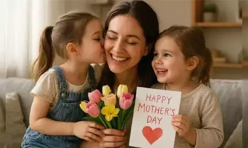 Mothers Day : అమ్మంటే.. పిలుపులో మమకారం.. అడుగులో ధైర్యం..