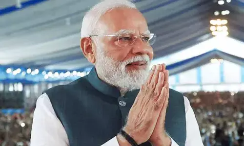 నగరానికి చేరుకున్న ప్రధాని మోడీ.. ఘన స్వాగతం పలికిన బీజేపీ నేతలు