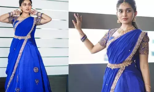 బ్లూ కలర్ లంగా వోణీలో మెరిసిపోతున్న ‘గోదారి గట్టుపైన’ హీరోయిన్