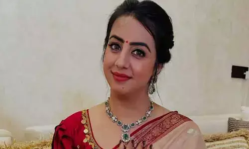 సంజన సంచలన వ్యాఖ్యలు.. టాలీవుడ్ స్టార్ నిర్మాత చేతిలో రెండు కోట్లు మోసం!