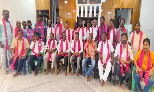 ధాన్యం కొనుగోలులో ప్రభుత్వ నిర్లక్ష్యం