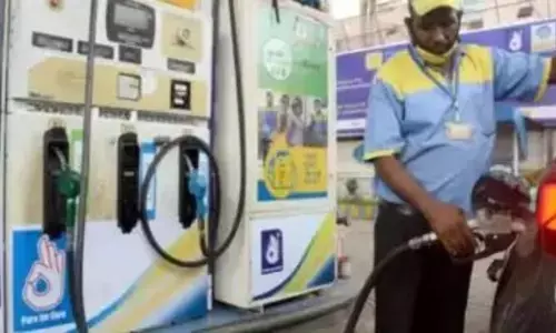 OMCs: రోజుకు 1,700 కోట్ల నష్టం