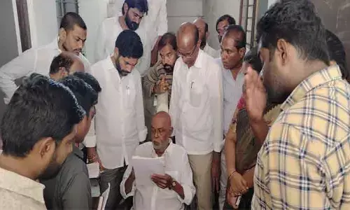 అర్హులైన లబ్ధిదారులకు లక్కీ డ్రా ద్వారా డబుల్ బెడ్ రూమ్ ఇండ్లు