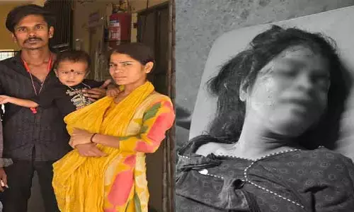 ఆటో బోల్తా పడి మహిళ మృతి