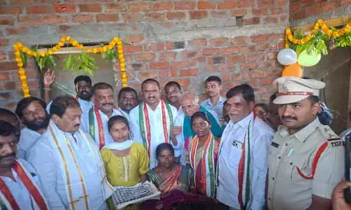 అంచెలంచెలుగా అన్ని ఇస్తాం :  ప్ర‌భుత్వ స‌ల‌హాదారు  ష‌బ్బీర్ అలీ
