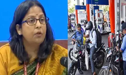 ప్రధాని పొదుపు మంత్రం..  దేశంలో ఇంధన నిల్వలపై కేంద్రం కీలక ప్రకటన