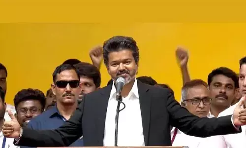 సినిమా వేరు.. పాలన వేరు..!