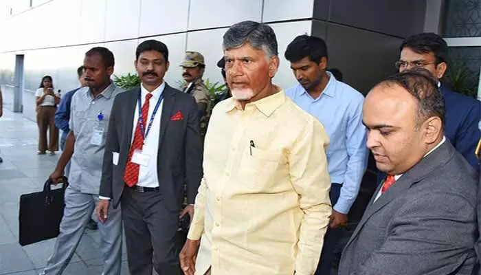 ఢిల్లీలో సీఎం చంద్రబాబు.. కేంద్ర మంత్రులు, ప్రపంచ బ్యాంకు ప్రతినిధులతో కీలక భేటీలు ఢిల్లీలో సీఎం చంద్రబాబు.. కేంద్ర మంత్రులు, ప్రపంచ బ్యాంకు ప్రతినిధులతో కీలక భేటీలు