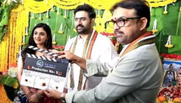 పూజా కార్యక్రమాలతో ప్రారంభమైన నారా రోహిత్ కొత్త సినిమా పూజా కార్యక్రమాలతో ప్రారంభమైన నారా రోహిత్ కొత్త సినిమా