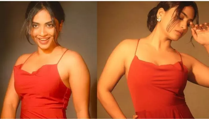 స్టైలిష్ లుక్లో కుర్రకారు హార్ట్బీట్ పెంచుతున్న అలేఖ్య స్టైలిష్ లుక్లో కుర్రకారు హార్ట్బీట్ పెంచుతున్న అలేఖ్య